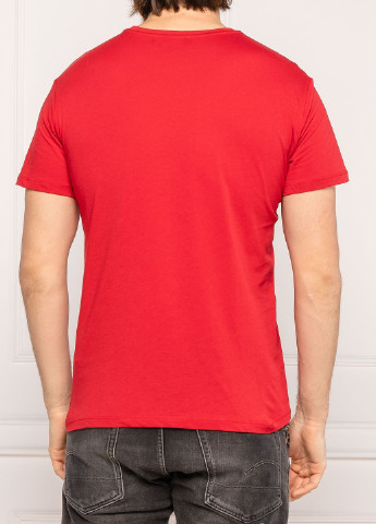 Красная футболка Trussardi