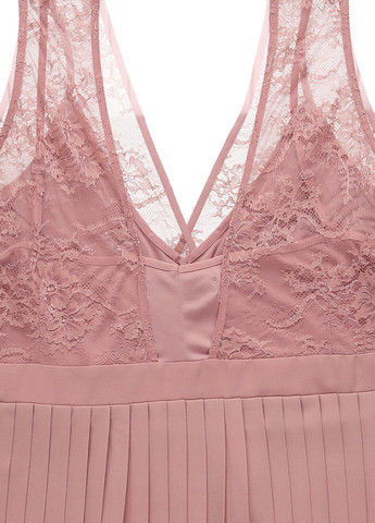 Розовое кэжуал платье плиссированное, а-силуэт Little Mistress однотонное