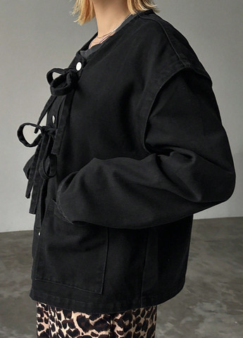 Черная демисезонная куртка SHEIN