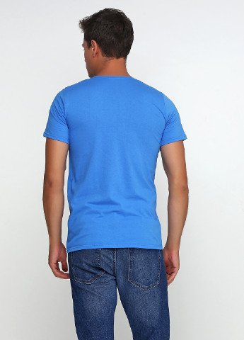 Светло-синяя футболка Shik