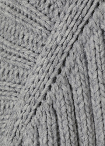 Светло-серый зимний свитер H&M