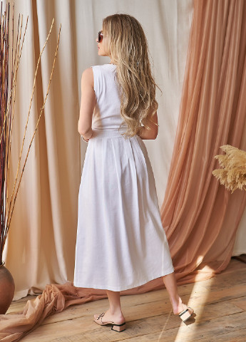 Белое повседневный платье женское клеш ISSA PLUS однотонное