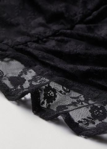 Черное вечернее платье кружевное H&M с цветочным принтом