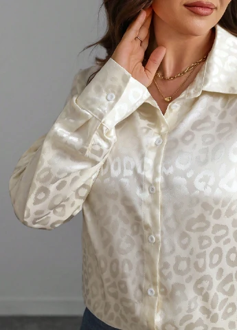 Кремова блуза SHEIN