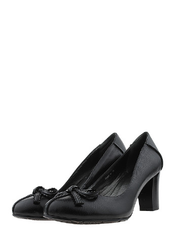 Черные женские туфли - фото