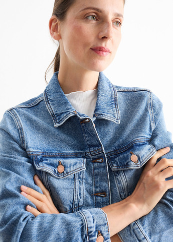 Светло-синяя демисезонная куртка C&A