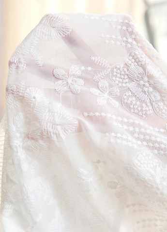 Белая блуза с баской SHEIN