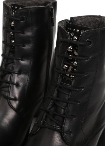 Зимние ботинки Tosca Blu без декора