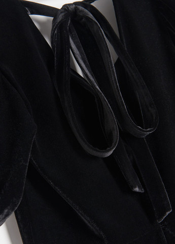 Черное кэжуал платье футляр Reserved однотонное