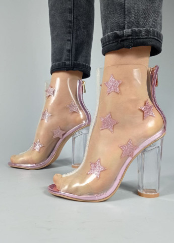 Розовые женские туфли - фото