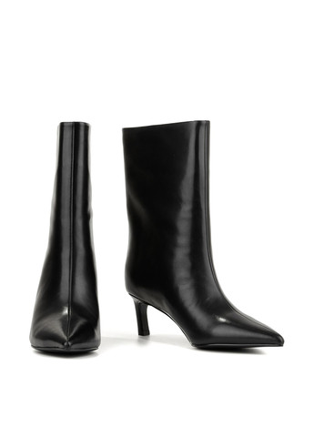 Осенние ботинки Le'BERDES без декора