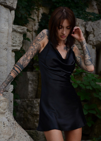 Черное платье шёлк Gorchitsa однотонное