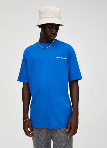 Синяя футболка Pull & Bear