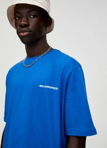 Синяя футболка Pull & Bear