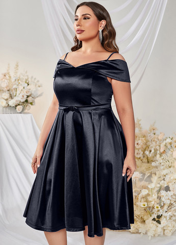 Чорна святковий, коктейльна сукня кльош, з відкритими плечима SHEIN однотонна