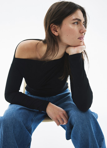 Чёрная блуза H&M