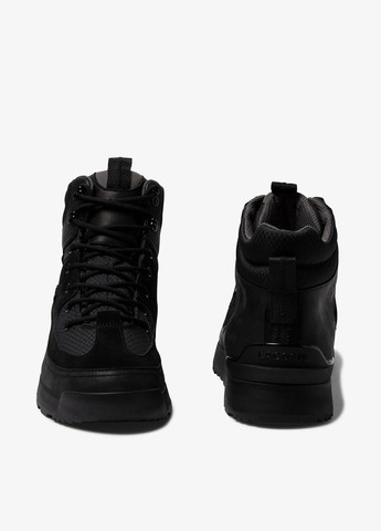 Черные осенние ботинки Lacoste