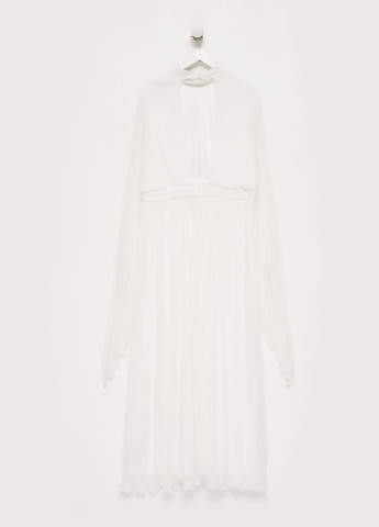 Белое кэжуал платье плиссированное Boohoo однотонное