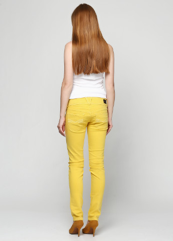 Желтые кэжуал демисезонные прямые брюки Pepe Jeans