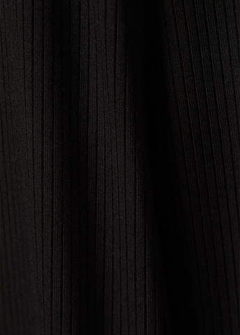 Черное кэжуал платье H&M однотонное