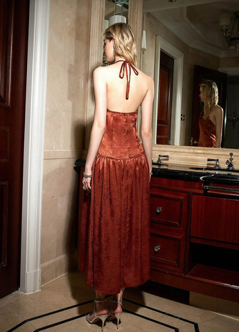 Світло-коричнева коктейльна сукня з відкритою спиною SHEIN однотонна