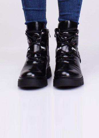 Черевики жіночі No Brand Ботинки однотонні чорні