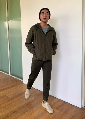 Зеленая демисезонная куртка Uniqlo