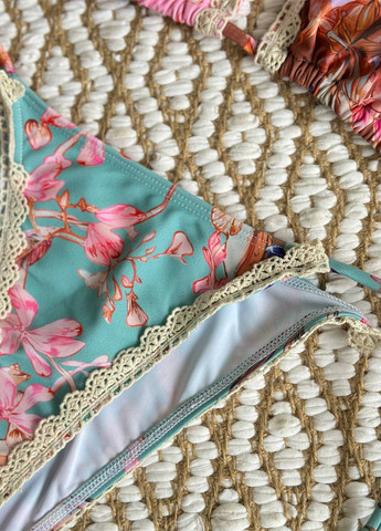 Комбінований літній пляжний комплект жіночий (купальник, парео) бікіні, роздільний NOVA VEGA