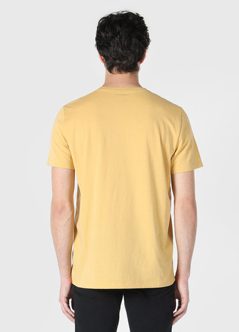 Светло-желтая футболка Colin's