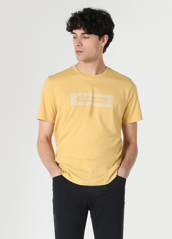 Світло-жовта футболка Colin's