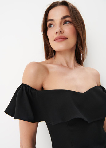 Черное вечернее, кэжуал платье футляр Mohito однотонное