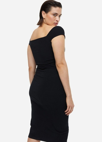 Черное кэжуал платье силуэтная H&M однотонное