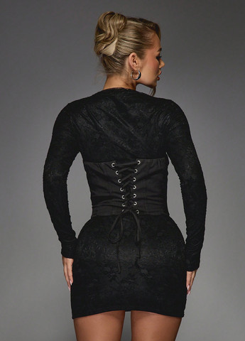 Чорна коктейльна сукня силуетна SHEIN однотонна