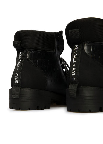 Осенние ботинки Kendall & Kylie с аппликацией, с перфорацией из искусственной кожи