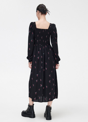 Черное кэжуал платье Cropp с цветочным принтом