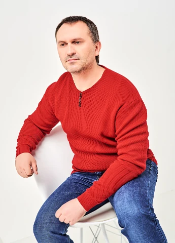 Красный демисезонный свитер Stendo