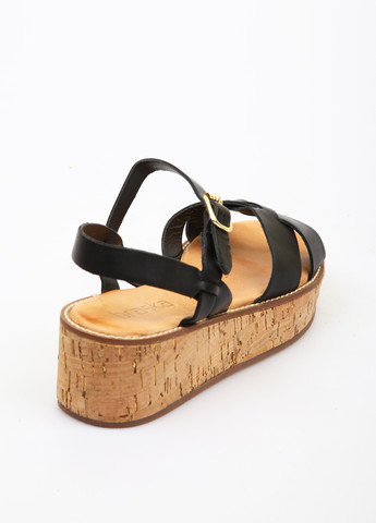 Черные босоножки Braska с ремешком