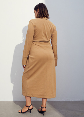 Темно-бежева кежуал сукня на запах H&M однотонна