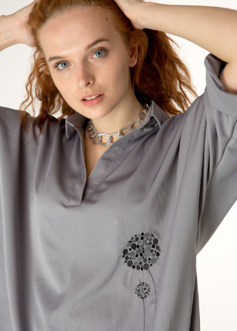 Сіра демісезонна - туніка з тіара з великою вишивкою INNOE Блуза