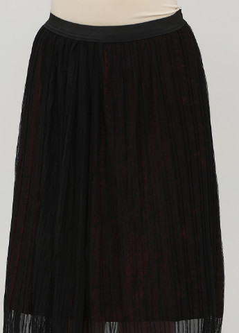 Черная кэжуал однотонная юбка Bebe Plus плиссе