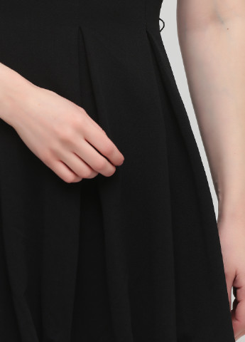 Черное кэжуал платье клеш Vero Moda однотонное