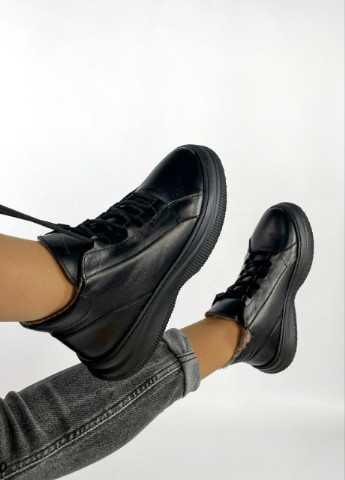 Чорні осінні зручні жіночі кросівки No Brand