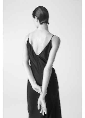 Черное вечернее, кэжуал платье H&M однотонное