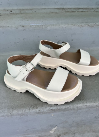 Молочные босоножки shoesband Brand без застежки