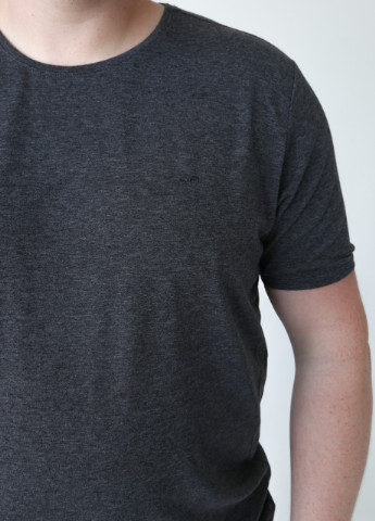 Темно-сіра футболка чоловіча темно-сіра базова великий розмір з коротким рукавом Jean Piere Прямая