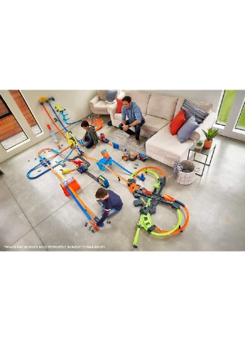 Трек Hot Wheels Colossal Crash Track Set Колосальне зіткнення (GFH87) Mattel (255665584)