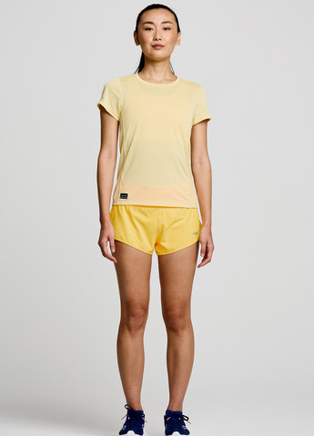Светло-желтая летняя футболка Saucony STOPWATCH SHORT SLEEVE