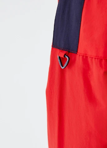 Червона демісезонна вітровка Pull & Bear