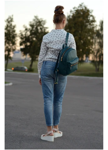 Жіночий рюкзак 32х12х25 см Sambag (210475605)