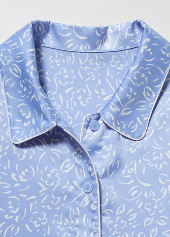 Голубая всесезон пижама (рубашка, шорты) рубашка + шорты Uniqlo